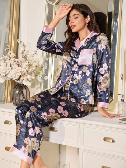  LuxeNights 女士优雅花卉印花仿丝绸撞色翻领上衣和裤子睡衣套装，秋冬服装