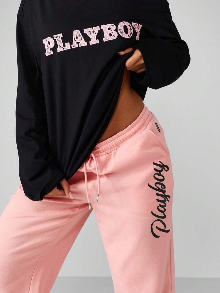 Missguided x Playboy バニーロゴとスクリプトデザインのワイドレッグフリースパンツ