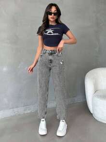 Jeansy damskie z wysokim stanem i prostą nogawką, z kieszenią na guziki - Szary - Zobacz 4