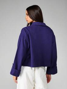 MISSGUIDED 超大牛仔工装夹克，前开扣，大口袋，翻边袖，秋冬短款休闲工装外套 - 深色水洗藍 - 查看 2