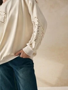INAWLY 女士优雅花卉亮片刺绣超大圆领长袖运动衫 - 杏色 - 查看 3