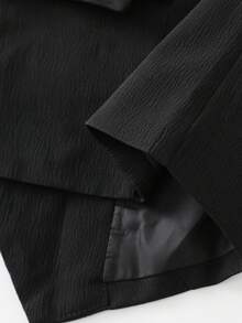 Manfinity Nomadique Men's Solid Black Single-Breasted Casual Business Vest Men's Black V Neck Sleeveless Striped Vest Formal Business Regular Fit Woven Fabric Waistcoat With Pockets Daily Leisure, Weekend Trips, Outdoor Activities, Travel Expeditions, Relaxed Work Environments Or Semi-Formal Occasions,Boyfriend/Husband Gift, Anniversary Gift