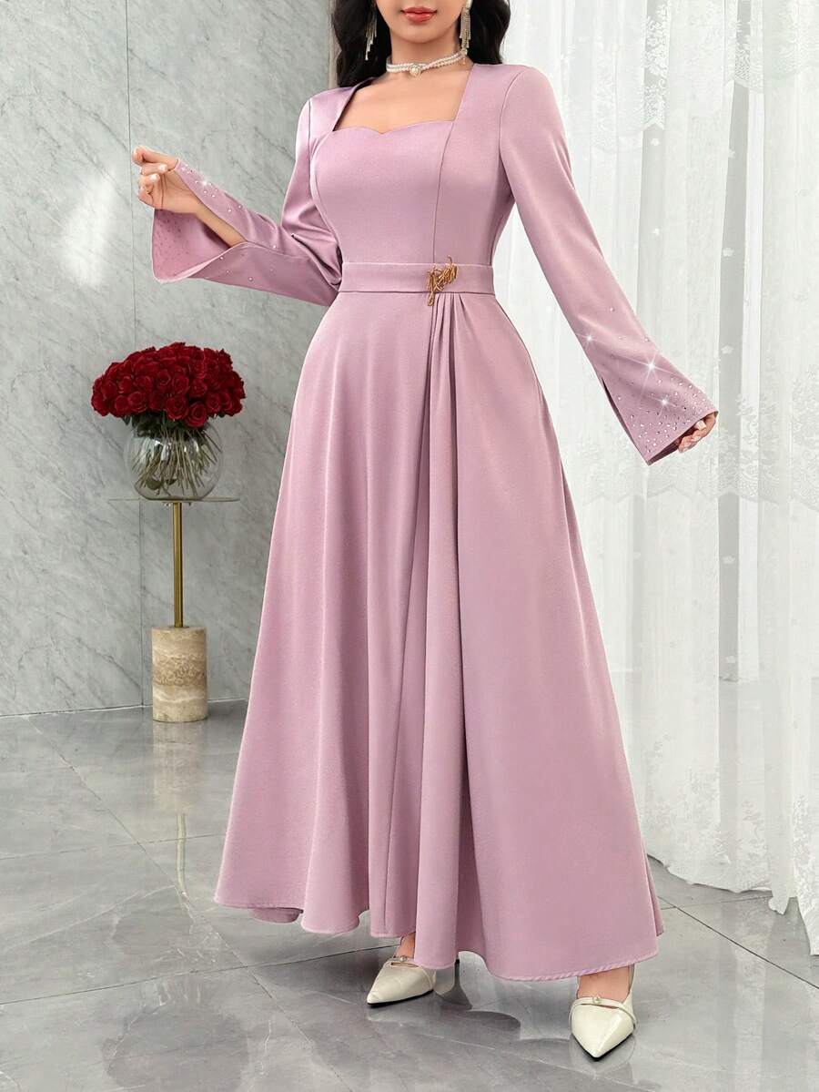 Modelyn Vestido elegante de longitud media con cuello de corazón, manga larga y adornos de rhinestones en unicolor para mujer