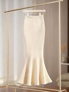 SHEIN Franclia 秋冬新款优雅气质温柔知性白色鱼尾下摆针织毛衣裙女 - 白色 - 查看 1