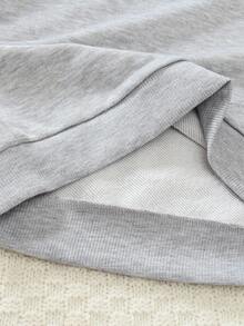 SHEIN Genkimix Kids 2 件套男童套装，休闲百搭拼接黑色条纹插肩袖灰色套头衫和运动裤组合，小男孩服装/幼儿男孩秋季服装 - 灰色 - 查看 9