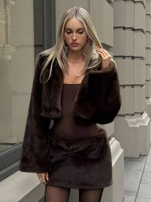 Aloruh 咖啡棕色仿毛领短款夹克，秋冬时尚单品 - 棕色 - 查看 5