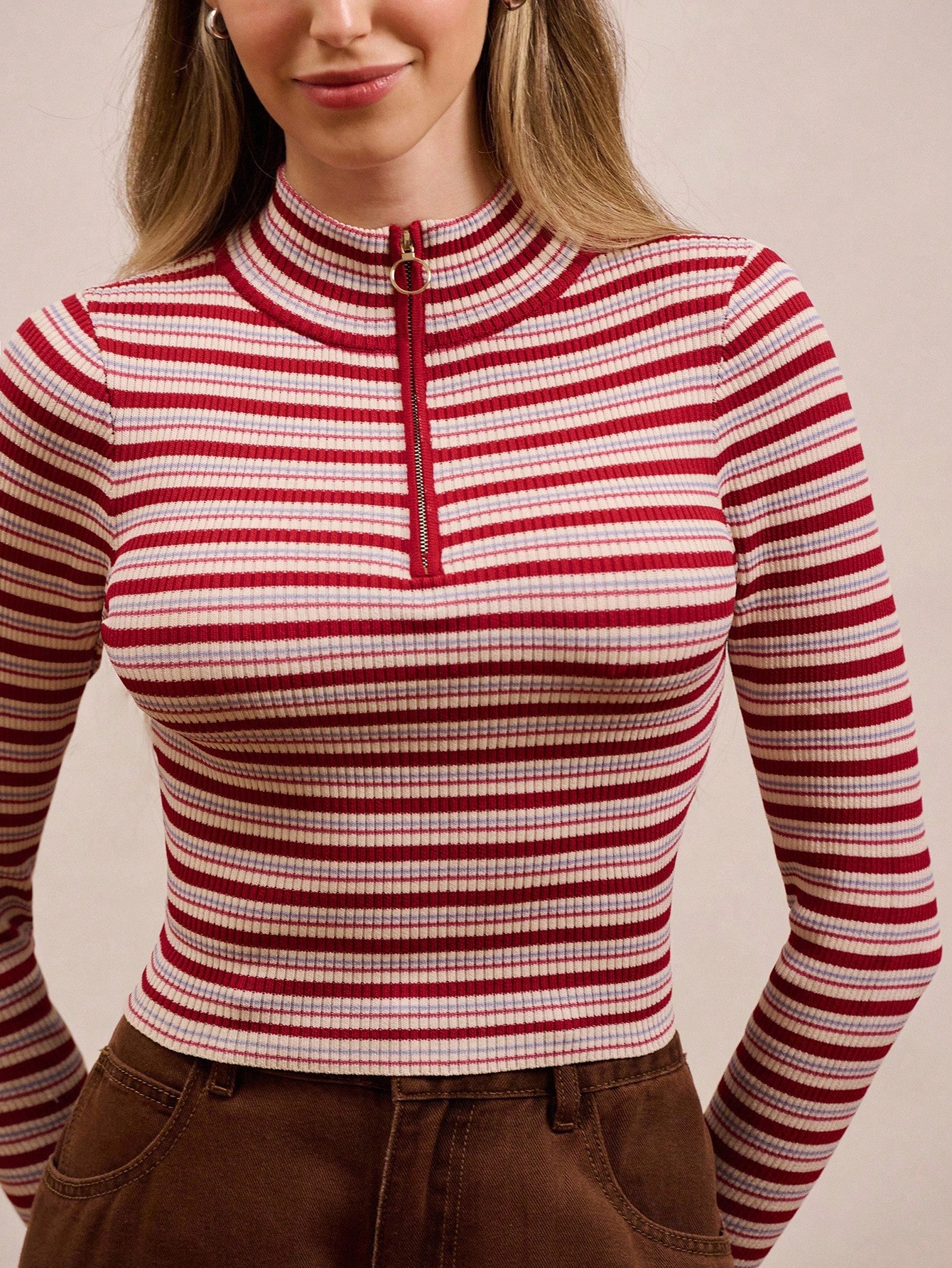 Krótki golf w paski z prążkowanej dzianiny z zamkiem błyskawicznym 1/2 Wiosna Kobiety Wiosna Kobiety Wiosna Lato Wyjście Elegancki Nowy Rok