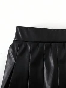 SHEIN تنورة قصيرة مطوية من البولي يوريثان ذات خصر عالي للفتيات المراهقات، لون أحادي متعدد الاستخدامات - الأسود - مشاهدة 3