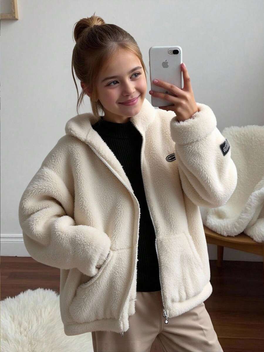 SHEIN 少女休闲家居户外保暖珊瑚绒高领拉链外套，饰有拉斯维加斯英文贴片，宽松落肩长袖带口袋，杏色，适合秋冬季穿着 - 杏色 - 查看 1