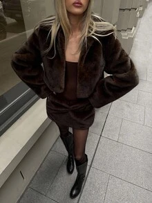 Aloruh 咖啡棕色仿毛领短款夹克，秋冬时尚单品 - 棕色 - 查看 6