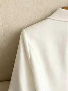 GlowEve 2025 Autumn New White Elegant Casual/Office Commute Outfit, Includes Metal Waist Belt Long Sleeve Jacket + A-Line Printed Flare Skirt Suit, Suitable For Fall/Winter, Parties, Daily Wear, Commuting - Black and White - View 3