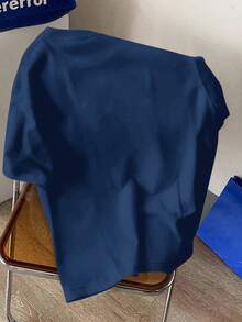 Manfinity Joysei 时尚休闲年轻风加州字母撞色印花常规版型圆领短袖T恤，男士款，适合约会、聚会等场合，必备单品，也适合情侣、家庭亲子装，是送给男友的绝佳礼物。 - 藏蓝色 - 查看 3