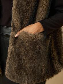 SHEIN VCAY Plus Size Elegant Dual-Tone Faux Fur Vest Jacket For Women, With Pockets, Autumn/Winter