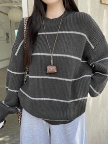 DAZY 女式条纹宽松圆领休闲毛衣 - 深灰色 - 查看 5