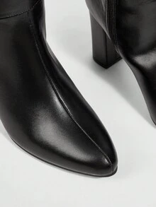 Daringsoles 女士时尚通勤黑色高跟过膝靴，金属扣装饰，侧拉链开合，尖头，粗跟，秋冬及膝靴 - 黑色 - 查看 7