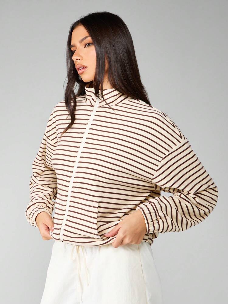 MISSGUIDED Felpa in pile a righe con collo alto e zip intera e polsini elastici