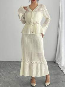 DAZY Bộ đồ nữ thanh lịch gồm áo khoác cardigan cổ chữ V dáng rộng, họa tiết hoa 3D và quần dài/chân váy, thích hợp cho kỳ nghỉ. - Màu be - Xem 4