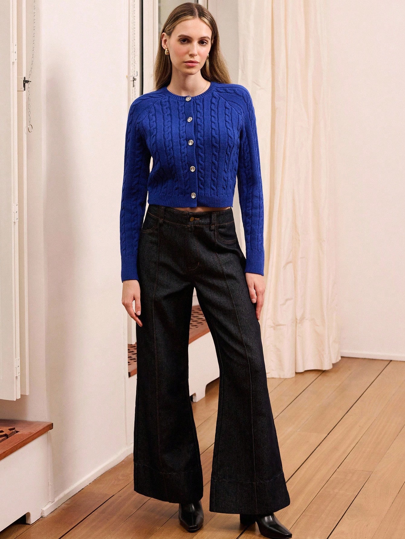 Cardigã de Tricô com Botões de Cristal, Roupas Femininas de Outono, Conjuntos de Outono, Roupas Femininas de Outono e Inverno