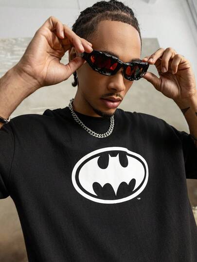 BATMAN X SHEIN Men's Casual Fashion Street Bat Logo Print Dropped Shoulder Loose Black T-Shirt, Summer