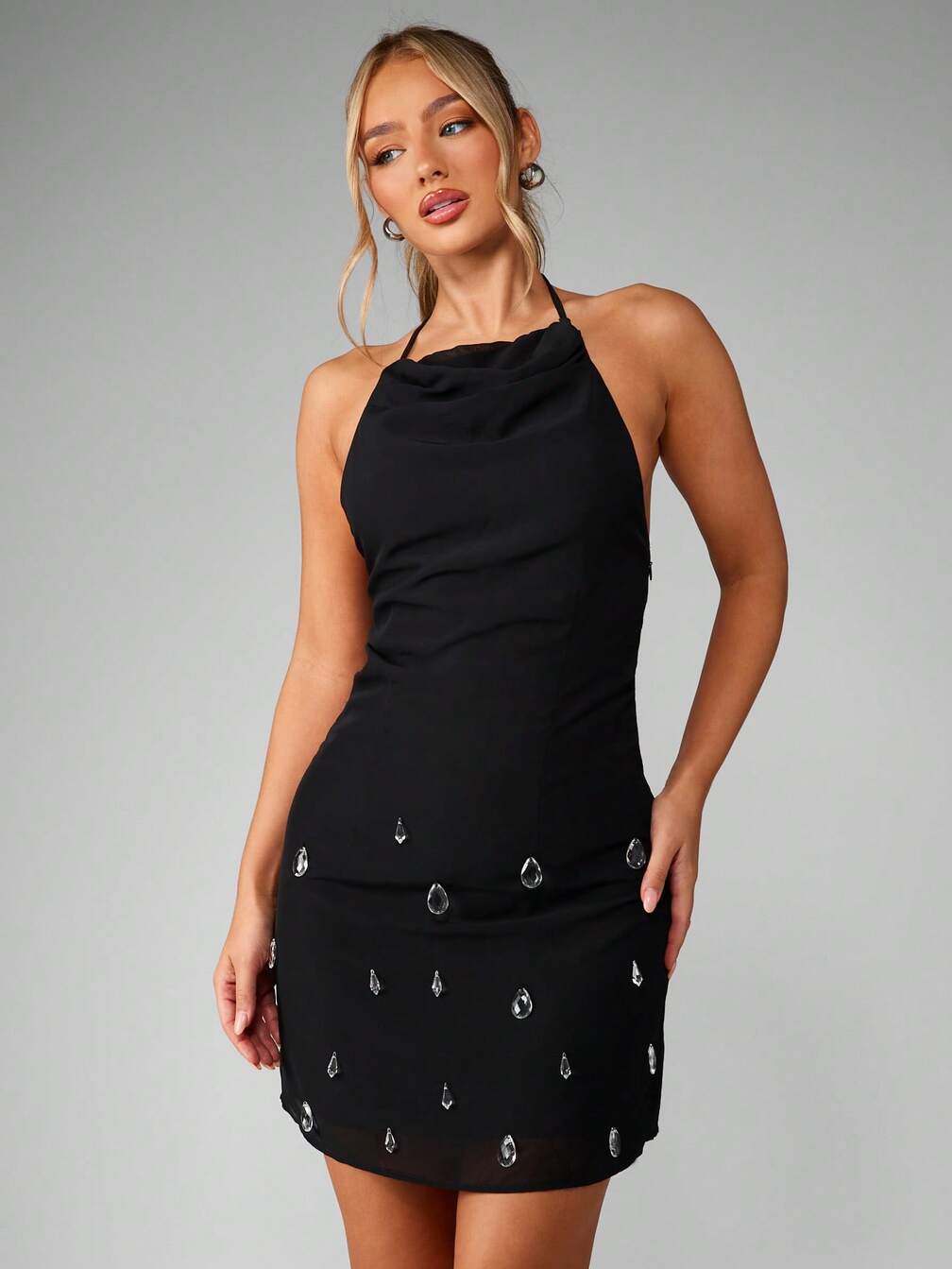 missguided halter dress MISSGUIDED Halter Neck Cutout Maxi Dress With Backless DesignMISSGUIDED