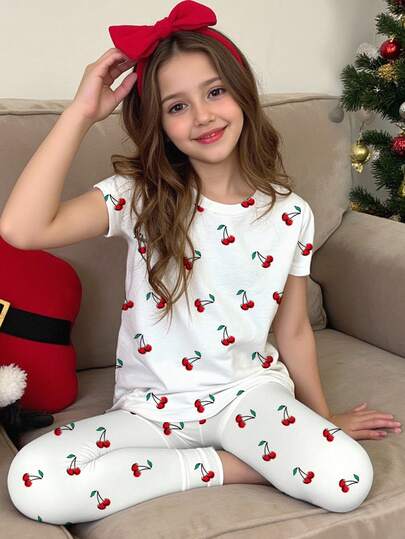 SHEIN Tween 女童休闲可爱复古樱桃印花贴身短袖圆领 T 恤和紧身裤家居服套装，Gal 风格，日式甜美，JP 少女时尚