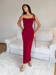 SHEIN Tall Váy đuôi cá hở lưng gợi cảm, cổ yếm, viền đuôi cá, thanh lịch cho ngày lễ tình nhân, tiệc cocktail, buổi hẹn hò lãng mạn, váy lưới đan, tiệc tùng, tụ họp trang trọng, váy phù dâu, đi chơi đêm, Halloween, Giáng sinh, váy dài, phù hợp cho mùa xuân/hè và mùa thu/đông - Màu Đỏ Sâu - Xem 7