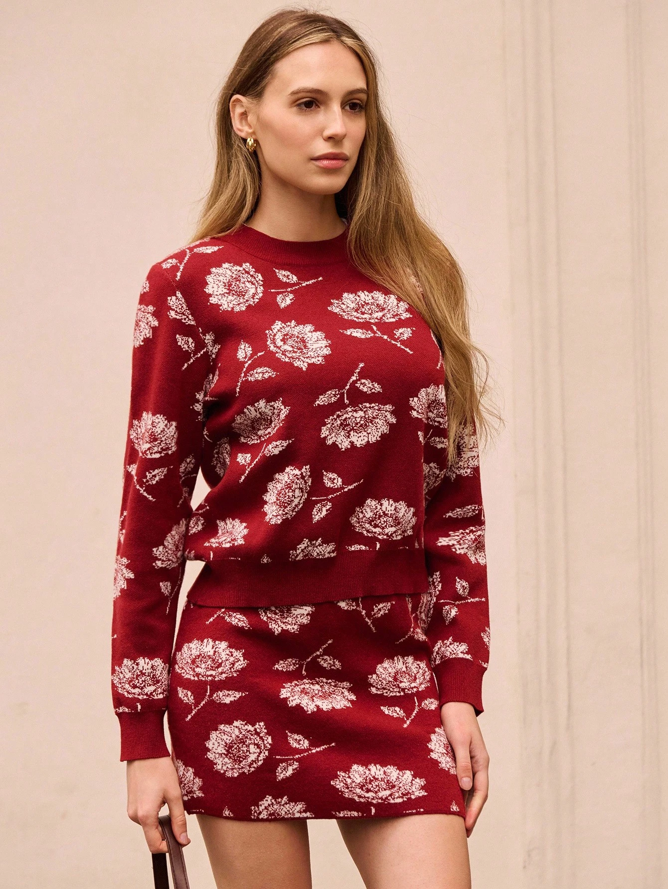 Pull à manches longues en jacquard à imprimé floral lâche texturé. Style printanier, de sortie, de fête du Nouvel An, à la française, parisien, pour femmes au printemps et en été