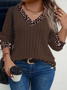 EMERY ROSE Women's Casual V-Neck Long Sleeve Colorblock Leopard Print Patchwork Plus Size Sweatshirt, Autumn/Winter Fall - Coffee Brown - View 1