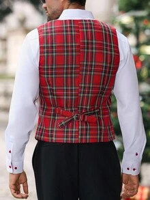 Manfinity CasualCool Questo gilet casual da uomo presenta un motivo a quadri per uno stile elegante e stratificato. Perfetto per il Natale, è adatto per l'uso quotidiano, per il lavoro, per feste e banchetti. Questo gilet è un pezzo versatile ed essenziale nel guardaroba di ogni uomo ed è un ottimo regalo per il tuo ragazzo o marito. Gilet da uomo a quadri rossi per uomo elegante senza maniche, costumi natalizi - Multicolore - Visualizzare 2