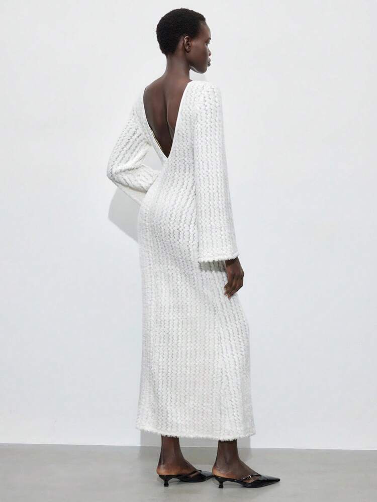 SHEIN Maija Women's Autumn/Winter Fashionable Sexy Minimalist Solid Color Backless Flare Sleeve Fitted Dress  Autumn Dress Christmas Women's Clothing  Party Dresses   Casual Dresses For Women White Dress Elegant Dresses For Party  White Dress White Dress Elegant Dresses For Party  White Dress