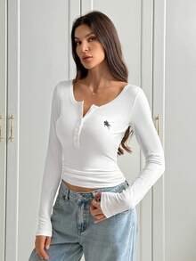 SHEIN Tall Conjunto de dos piezas para mujer, top básico ajustado de manga larga con botones delanteros, blanco y negro, otoño, casual, escuela, vuelta al colegio, ropa de invierno, ropa para Acción de Gracias, para mujeres altas - Blanco y Negro - Ver 6