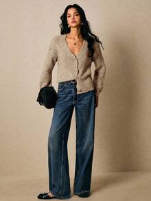 Poéselle 女士纯色拱形V领长袖单排扣针织开衫，秋冬季款，毛衣开衫，棕色开衫，女士针织开衫，秋季，女士秋装 - 卡其色 - 查看 3