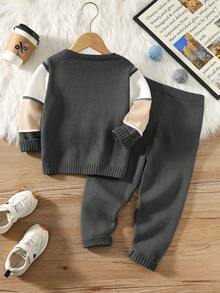 SHEIN 2pcs/Set Young Boys Casual Raglan Loose Striped Crew Neck Sweater Top And Ribbed Hem Pants Set, Suitable For Autumn/Winter Wear, Homewear And Outings, Thick Collegiate Style