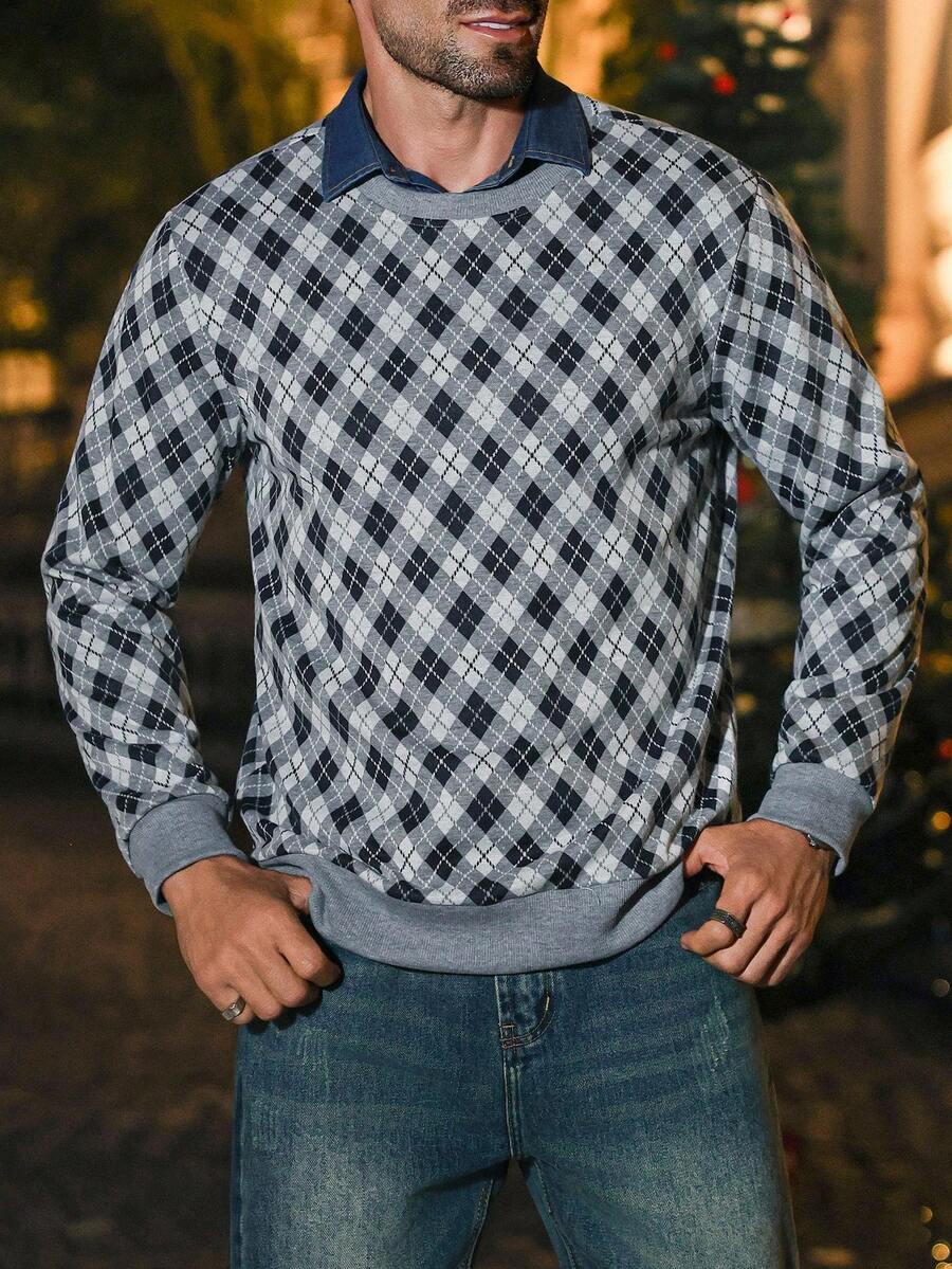 Manfinity CasualCool Sudadera de cuello redondo con estampado de cuadros jacquard para hombre, de tela suave de lana sintética, cómoda, para otoño/invierno, sudadera navideña