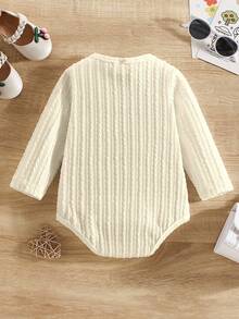 SHEIN Vintaside Kids 1件女嬰白色秋季基本款假日素色提花柔軟圓領長袖連身衣 春季日常穿搭 親子套裝 媽媽與我 - 米色 - 查看 2