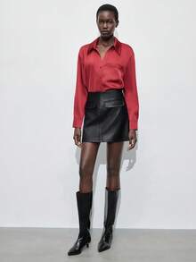 Maija Damen Rote Einfarbige Satin Twill Stoff Loose Fit Langarm Bluse mit Knopfleiste und Taschen, Urban Pendler Business Lässig Damenmode, Bürokleidung, Damen Elegant, Rotes Grundlagen Damen Elegantes Hemd, Hochzeitsgast Outfit Weihnachten Neujahr Rotes Top