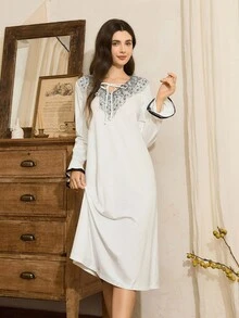 Côtesoire Elegante camicia da notte da donna con colletto arricciato in pizzo francese e colore a contrasto - Bianco - Visualizzare 1