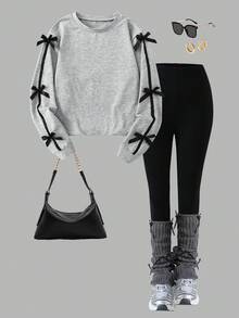 Sparklyn 少女运动服套装，白色数码印花和黑色蝴蝶结圆领运动衫，黑色紧身裤，舒适合身 - 灰色 - 查看 1