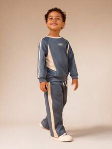 SUMWON Young Boys Comfortable Two Piece Sweatsuit Classic Colorblock Design Winter Wear Co-Ord Set Casual Fall Everyday Outfit - Blue - View 1