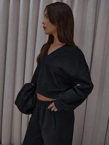 MUSERA V领前开襟宽松袖型方正卫衣，街头风、优雅休闲风、性感外出风，太妃糖色 - 黑色 - 查看 2