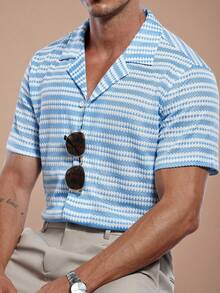 Manfinity Homme Kemeja Lengan Pendek Kasual Rajut Bergaris Jacquard untuk Liburan Pria - Baby Blue - View 4