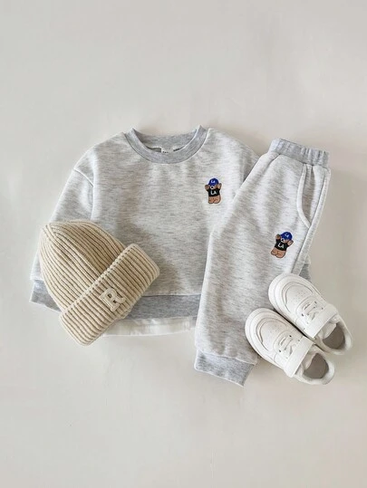SHEIN Playful Pals 2pcs Toddler Boys' Comfortable Casual Round Neck Bear Embroidery Hem Long Sleeve Top And Side Pocket Bear Embroidery Pants Set, Versatile For Spring/Autumn Everyday Wear Baby Set Autumn Winter Season