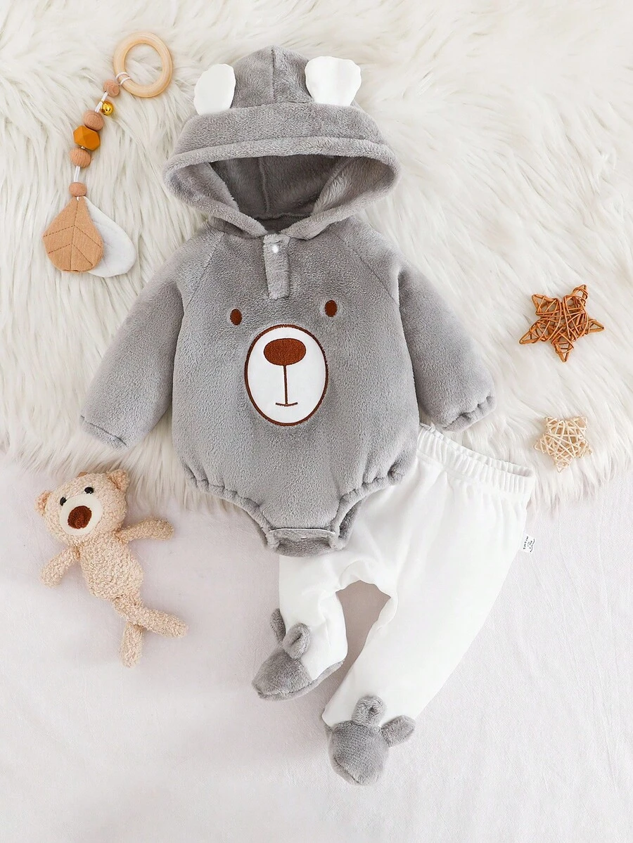 SHEIN 男婴 2 件套睡衣套装，舒适保暖简约棕熊刺绣长袖连帽连体衣 + 长裤，法兰绒休闲家居服