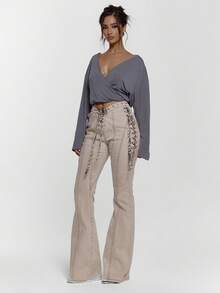 MUSERA Quần jeans ống loe cạp thấp, cổ chữ V sâu, họa tiết da báo, buộc dây phía trước và hai bên, chất liệu denim mài, đường may tương phản, kiểu dáng gợi cảm, thích hợp cho mùa thu đông, đi chơi đêm, phong cách đường phố dễ thương, mùa xuân hè. - Màu Khaki - Xem 2