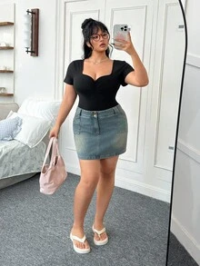 CovetEZ Plus Size Solid Color Cropped T-Shirt With Pleats - Black - View 5