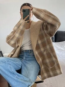 DAZY 女士宽松商务休闲通勤优雅双面仿羊羔绒夹克，格子撞色连帽卫衣，常规版型，秋冬女式外套 - 卡其色 - 查看 3