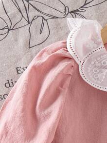 SHEIN 1 件女童纯白色蕾丝边休闲衬衫，精致荷叶边大彼得潘领，秋季可爱日常百搭衬衫 - 粉色 - 查看 8