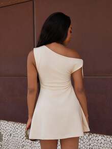 Yess Loren Váy bó sát vai màu đen không đối xứng thanh lịch chữ A viền bèo nhún cho nữ - Màu be - Xem 2