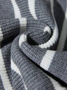 Aveloria Modichic Striped Pattern Quarter Zip Drop Shoulder Sweater Oversized Sweater  - Grey - View 6
