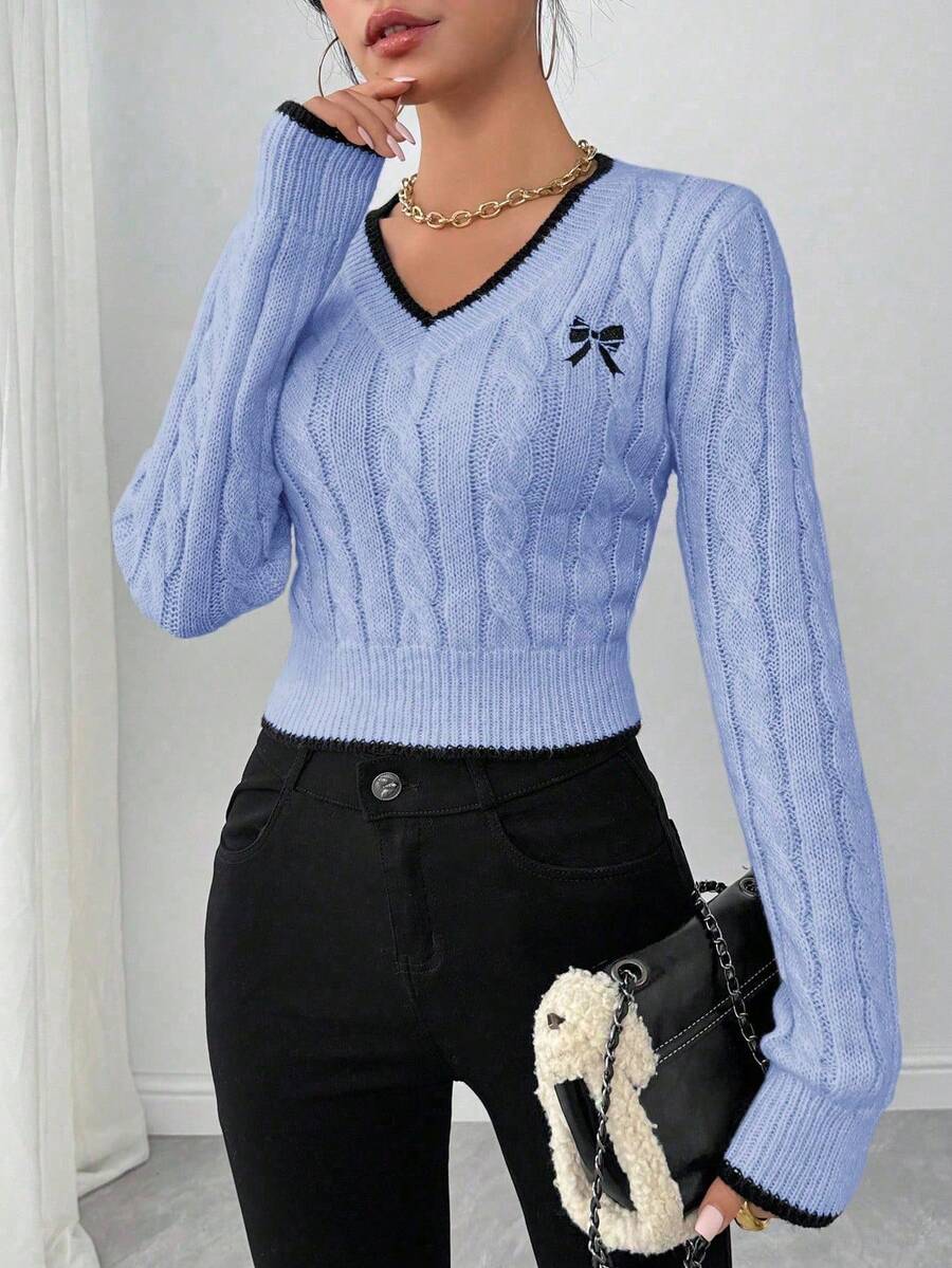SHEIN Clasi 秋冬时尚蝴蝶刺绣V领粗针织女套头衫 - 藍色 - 查看 1